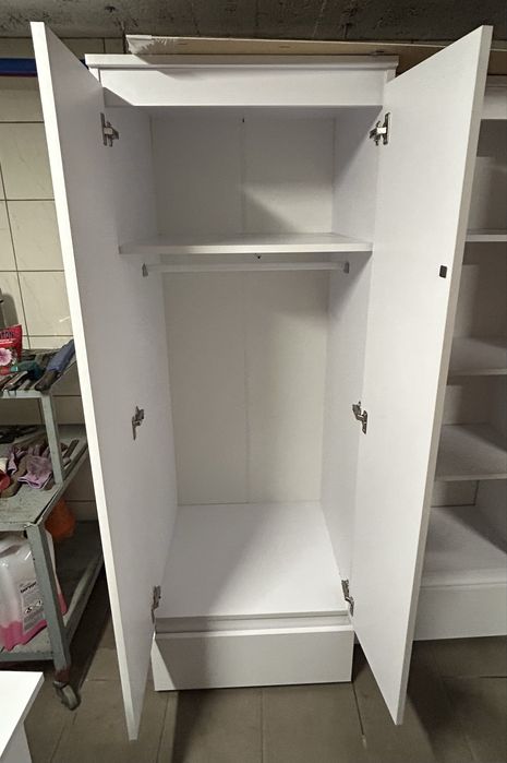 Biała szafa 65x58x183cm