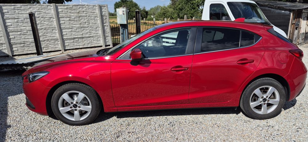 Piękna czerwona Mazda 3 sport line 2.0 benzyna