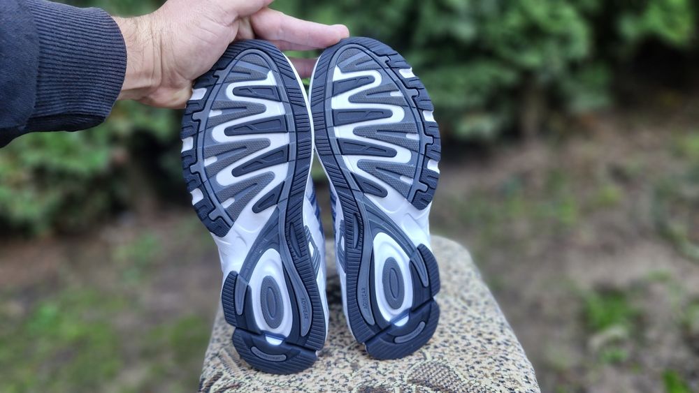 Кросівки Adidas Response.Розмір 42