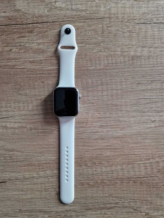 Smartwatch biały
