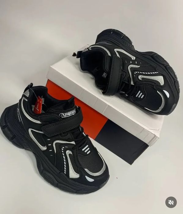 Кросівки Apawwa 35 розмір на хлопчиків і дівчаток