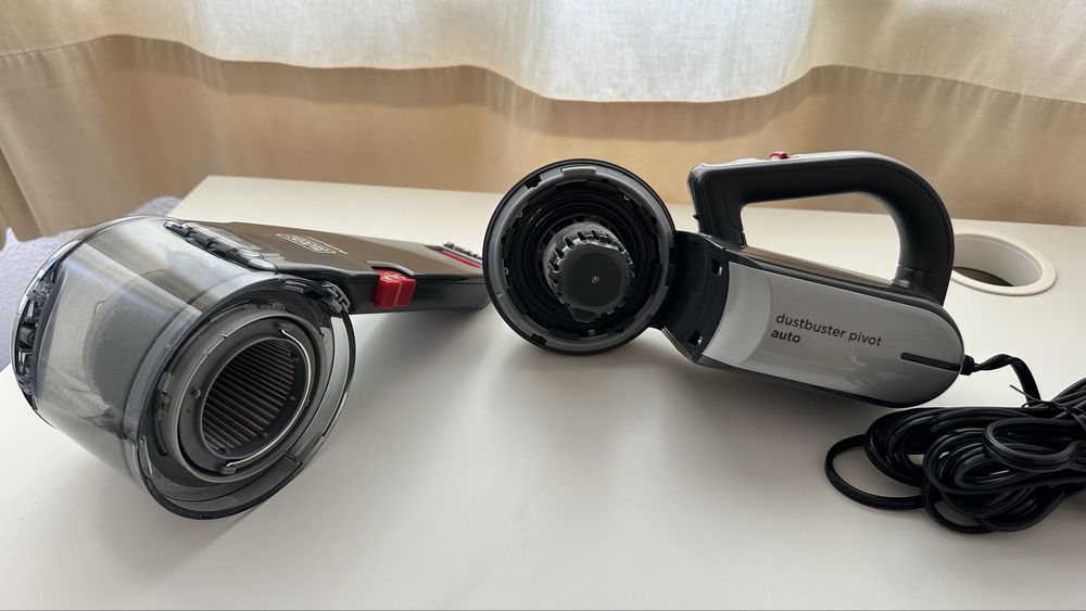 Aspirador de carro Black & Decker Pivot 12V