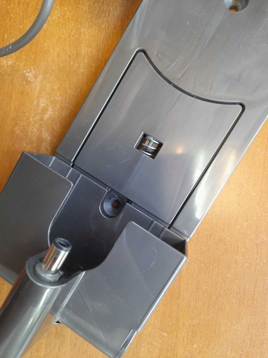 зарядна станція дайсон зарядка