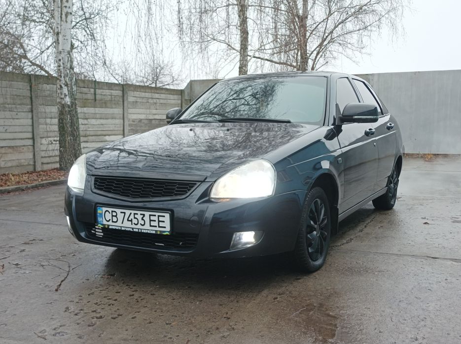 Авто в гарному стані,технічно дуже гарна,салон цілий,чистий,не продавлений,резина зима,світло дед,туманки лед, переоформлення.