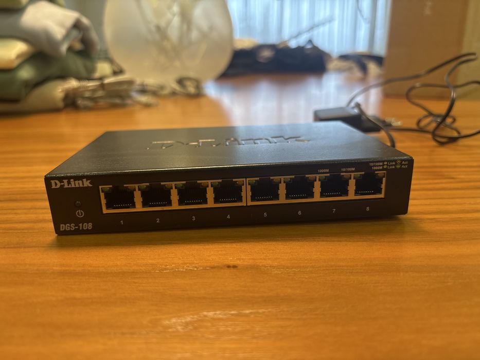 Switch D-link dgs-108
