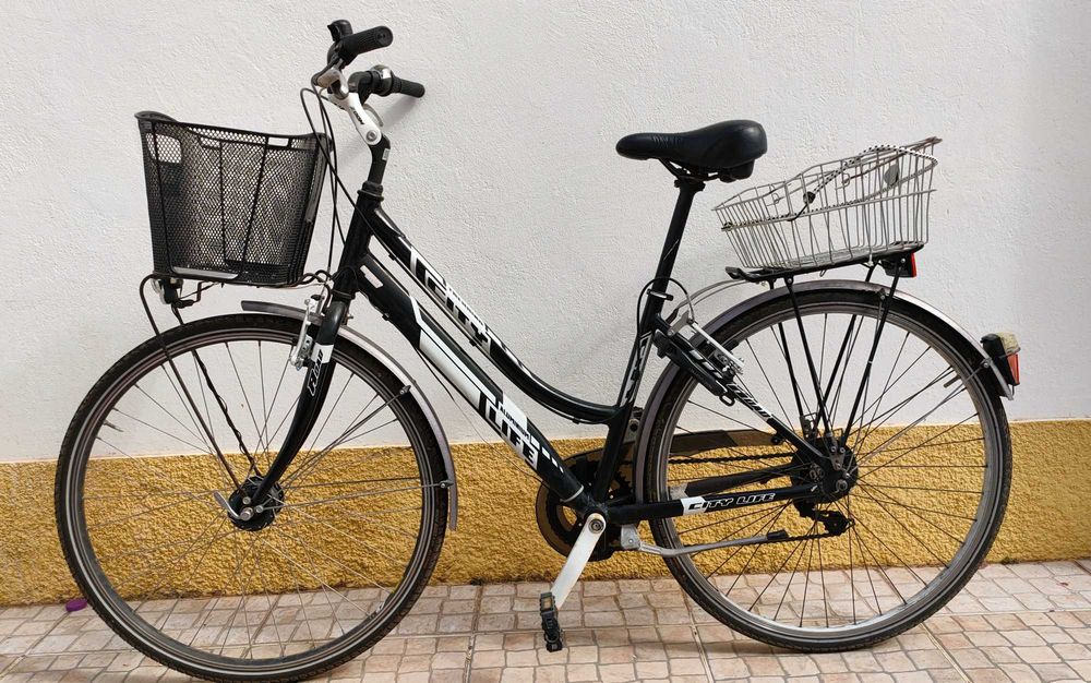 Ladies' City Bike, Aluminium Frame, 6-Speed, Dynamo Lighting