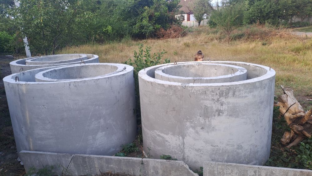 Кольца бетоние ..