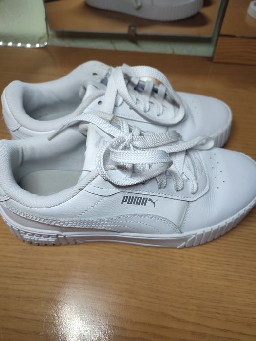 Жіночі кросівки Puma Carina 2.0