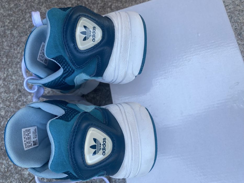 Swietne oryginalne snaekersy damskie-39-Adidas