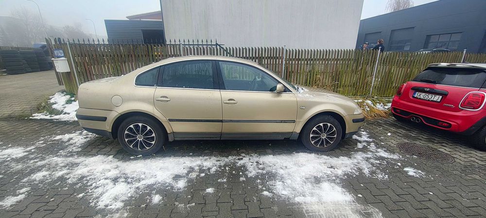 Volkswagen Passat B5 FL 1.8T 2002 | uszkodzony |