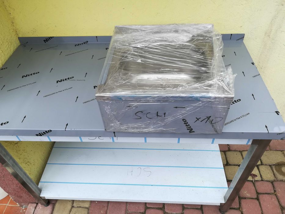 Stół ze stali nierdzewnej  120/60/85 z półką, gastro, spawany