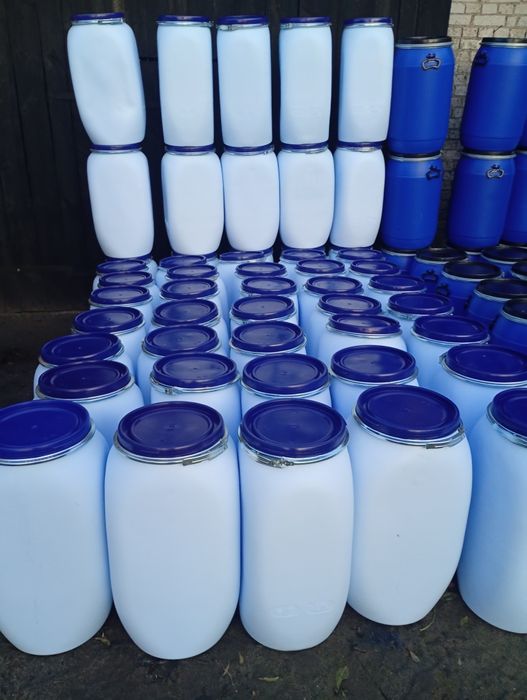 Beczki plastikowe 60i80 litrowe