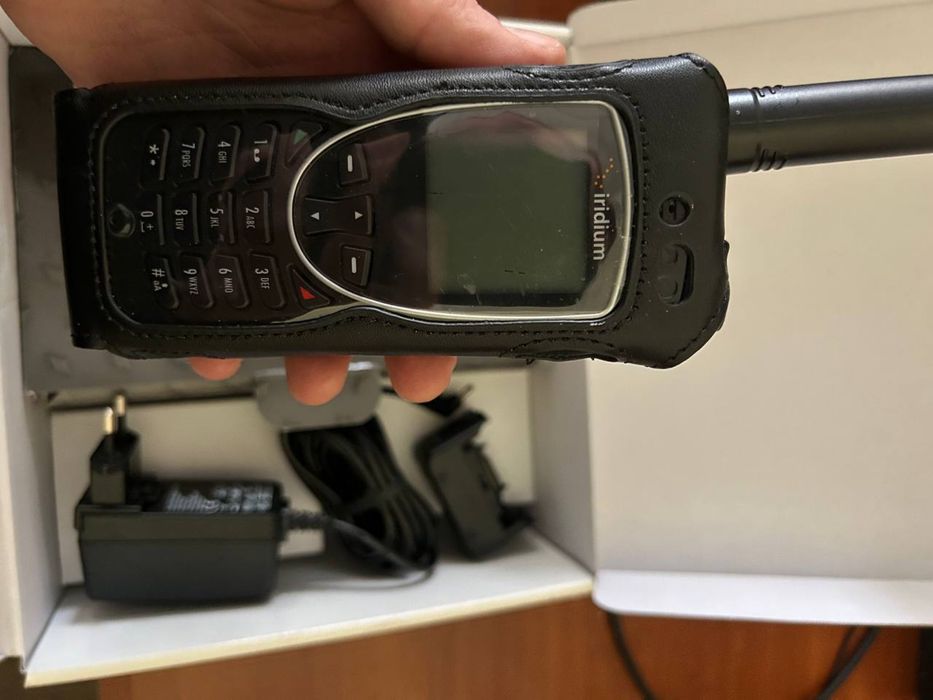 Супутниковий телефон Iridium Extreme 9575