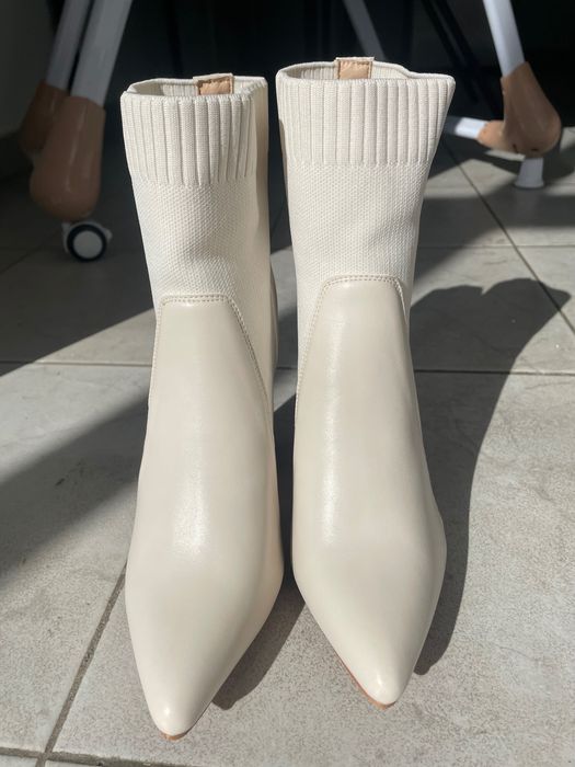 Beige Boots New size 39 (never used)
