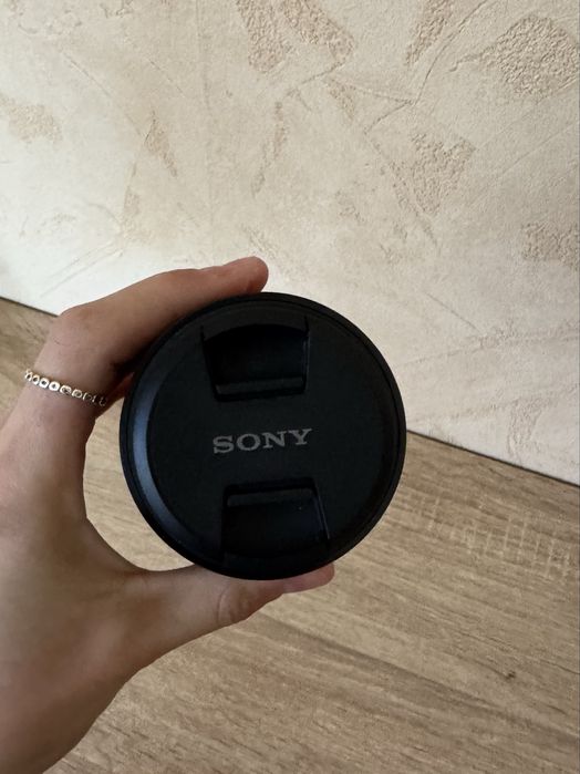 Обʼєктив Sony FE 35 mm 1.8