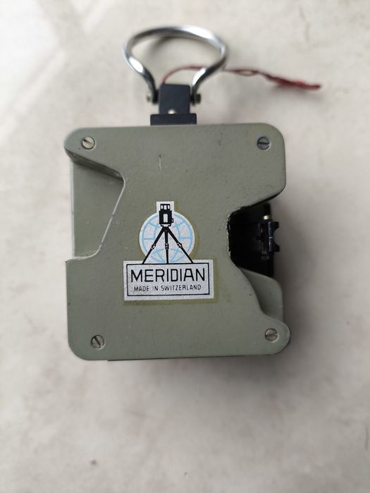 Bússola e clinómetro suíço Meridian (INCA 15.8934) – Verde azeitona –