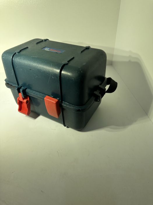 Оптичний нівелір Bosch gol 26 g professional в кейсі