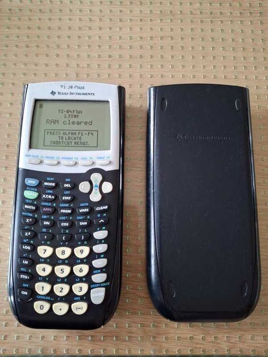 Calculadora Texas Instruments TI 84 Plus