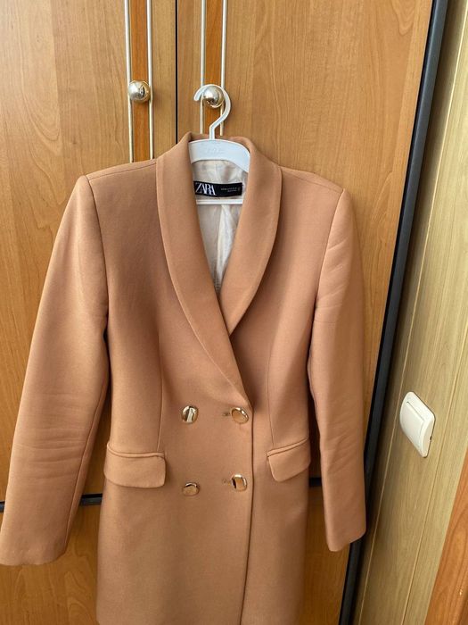 Бежева сукня-піджак Zara