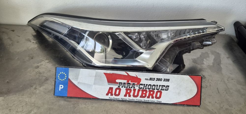 Farol toyota C-hr 2016>direita