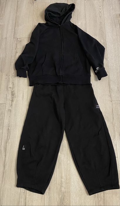 Чорний костюм Zara