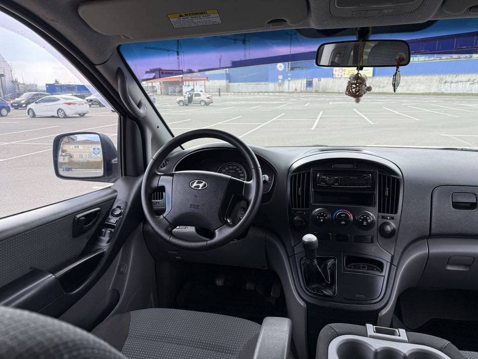 Бус Hyundai H-1 (2009) Пасажир 9 місць, торг, обмін, лізинг, кредит