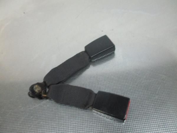 Encaixe de cinto trás esquerdo ROVER 75 (RJ)