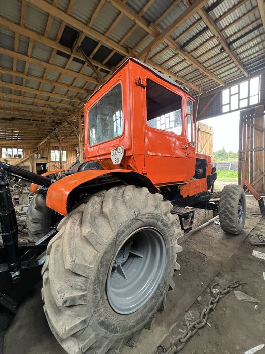 Трактор ( дт 75)