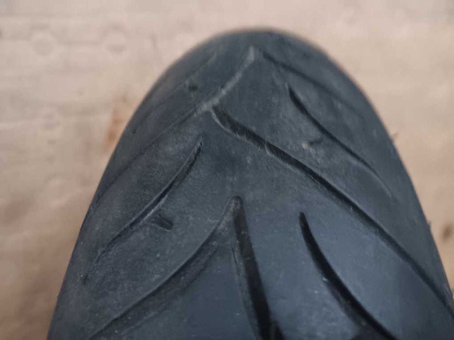 Pneu Bridgestone Battlax BT010F 120/70ZR17