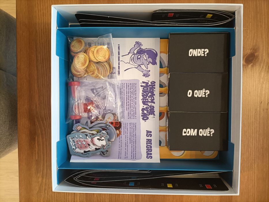 Jogo tabuleiro "O Homem que Mordeu o Cão"