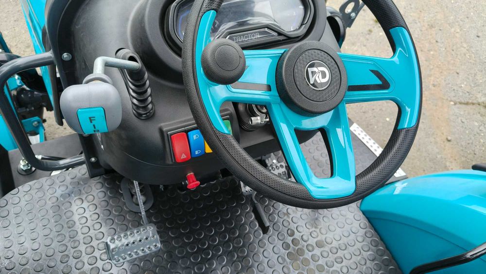 Трактор BULAT TE504R з дашком