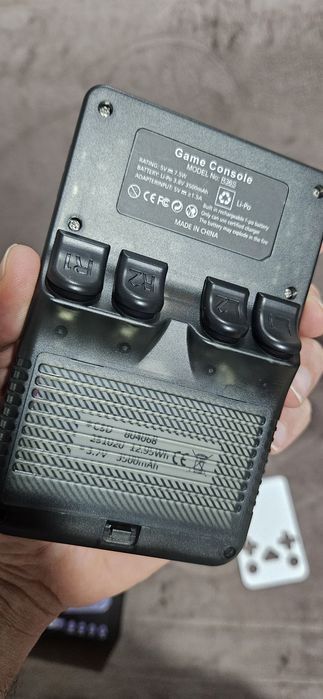 Consola retro R36S