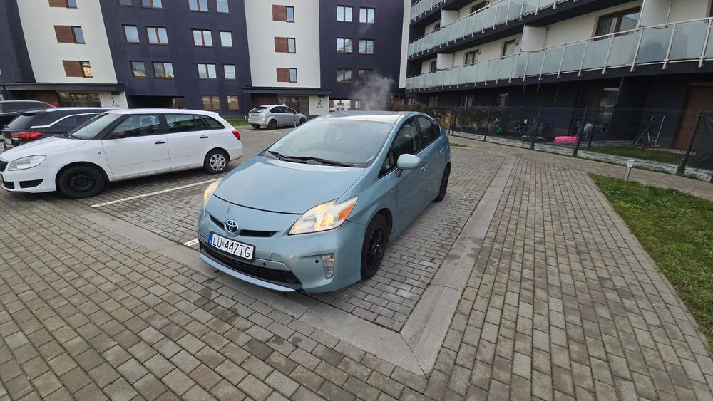 Toyota Prius Toyota Prius 2012 | LPG | Android | KameraToyota Prius 2012 | LPG | An
