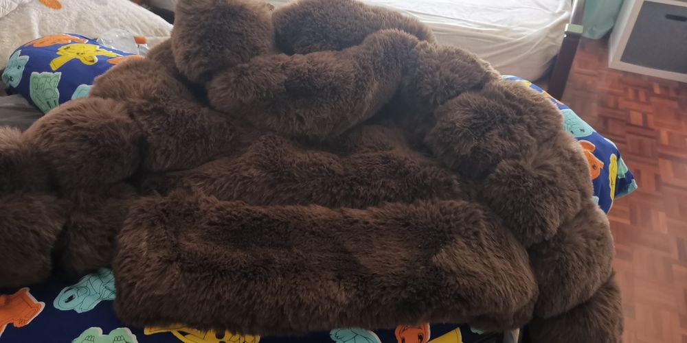 Mochy- S/M casaco com pêlo e polipele