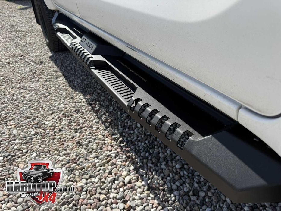 Progi Stopnie boczne Heavy Duty - Toyota Hilux 2015+
