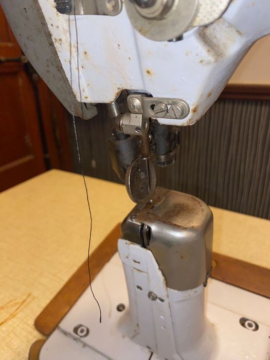 Máquina de costura alemã pfaff mod.491