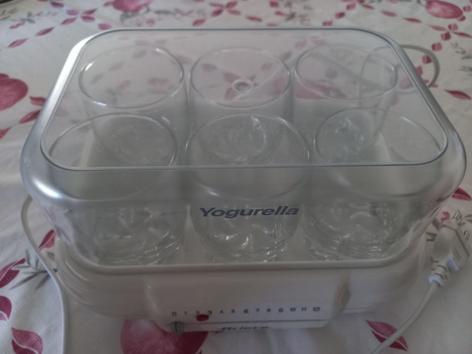 Iogurteira da Ariete com 6 copos