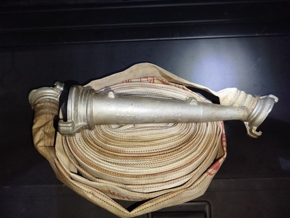 Пожежний рукав з стволом