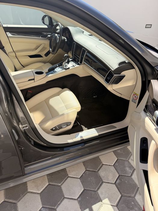 Porsche Panamera 3.0 V6 Diesel Tiptronic – 250 cv – 136.000 km