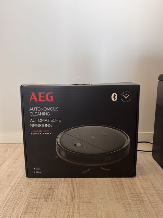 Aspirador Robo AEG 6000