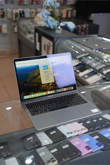 MacBook Air 13” 2018 i5 / 16GB / 1.5TB