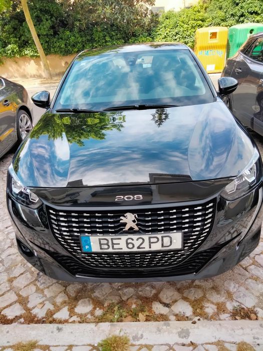 Peugeot 208 PureTech 100 EAT8 Active Pack