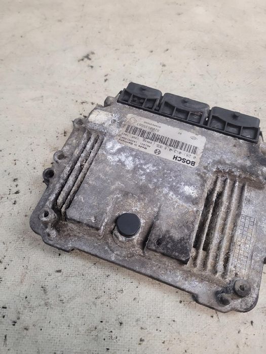 Komputer Sterownik Silnika Oe 8200635663  Interstar I Fl 2.5 Dci