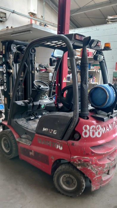 автонавантажувач газовий MANITOU