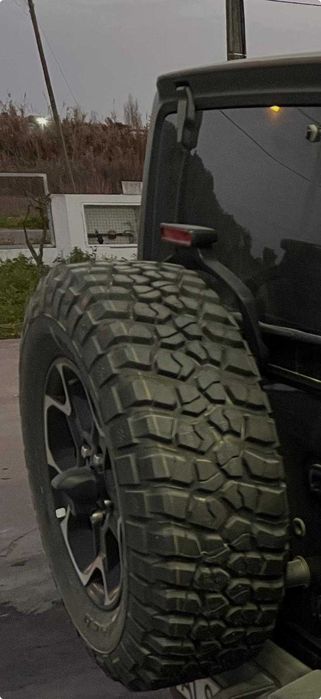 Pneu NOVO BF Goodrich 255/70 R17 Mud Terrain