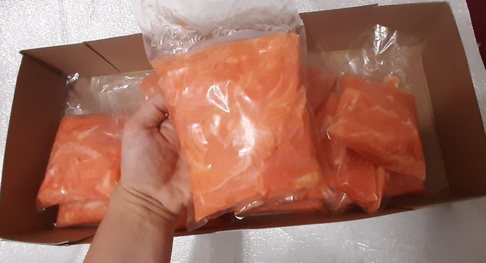 Форель обріз слабосолена без шкіри та кісток