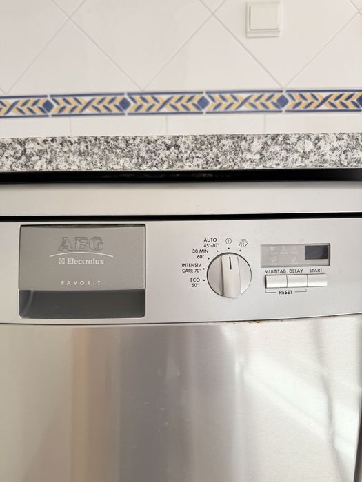 Máquina da Loiça AEG