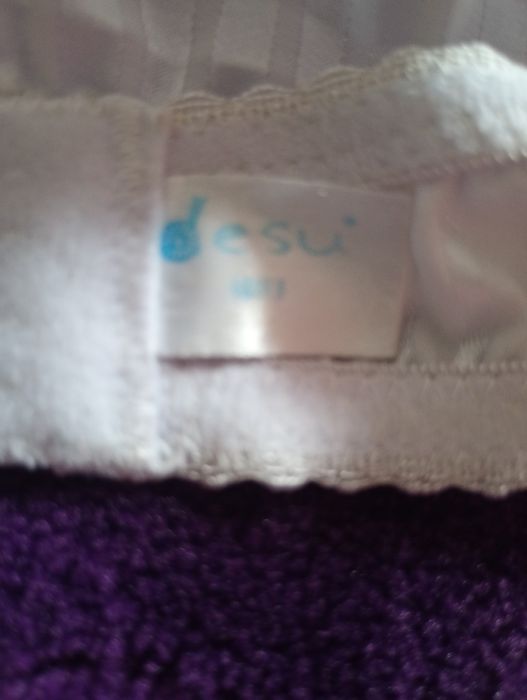 Śliczny mieniący stanik push up