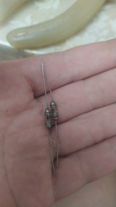 Радіо деталі, контактори, транзістори, перемикачі, діоди