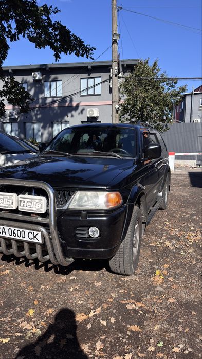Mitsubishi Pajero Sport АКПП ГБО чорна шкіра